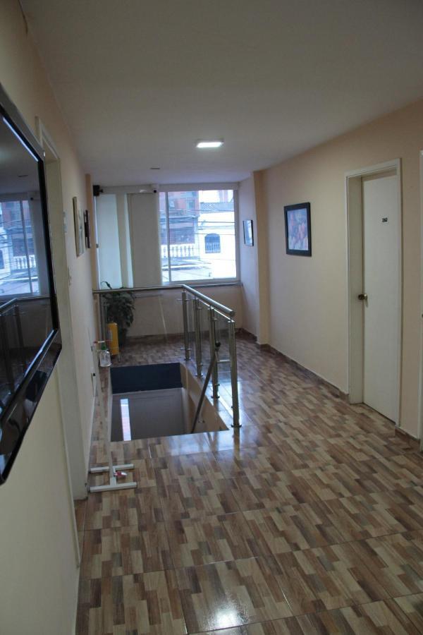 Hostal Avanza Cali Buitenkant foto