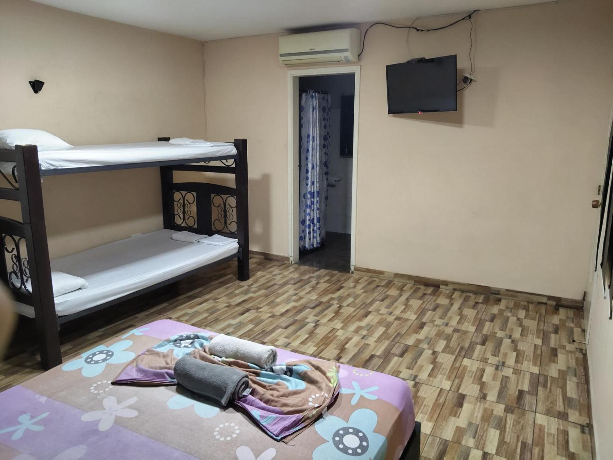 Hostal Avanza Cali Buitenkant foto